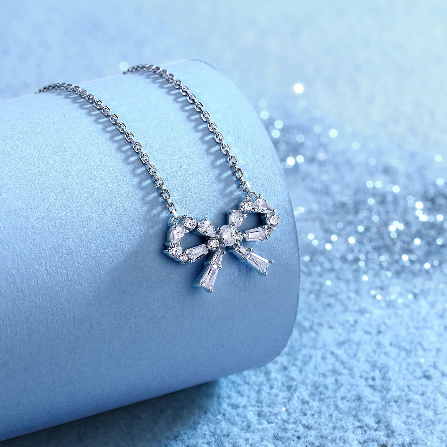 Collier Nœud Éclat Royal
