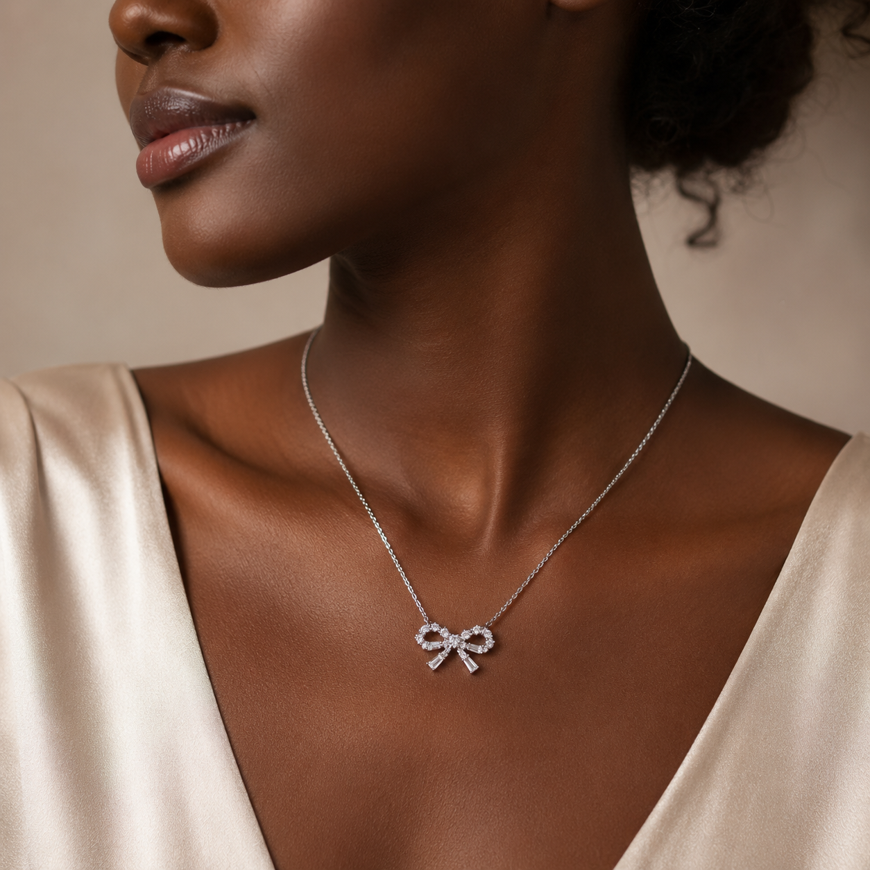 Collier Nœud Éclat Royal